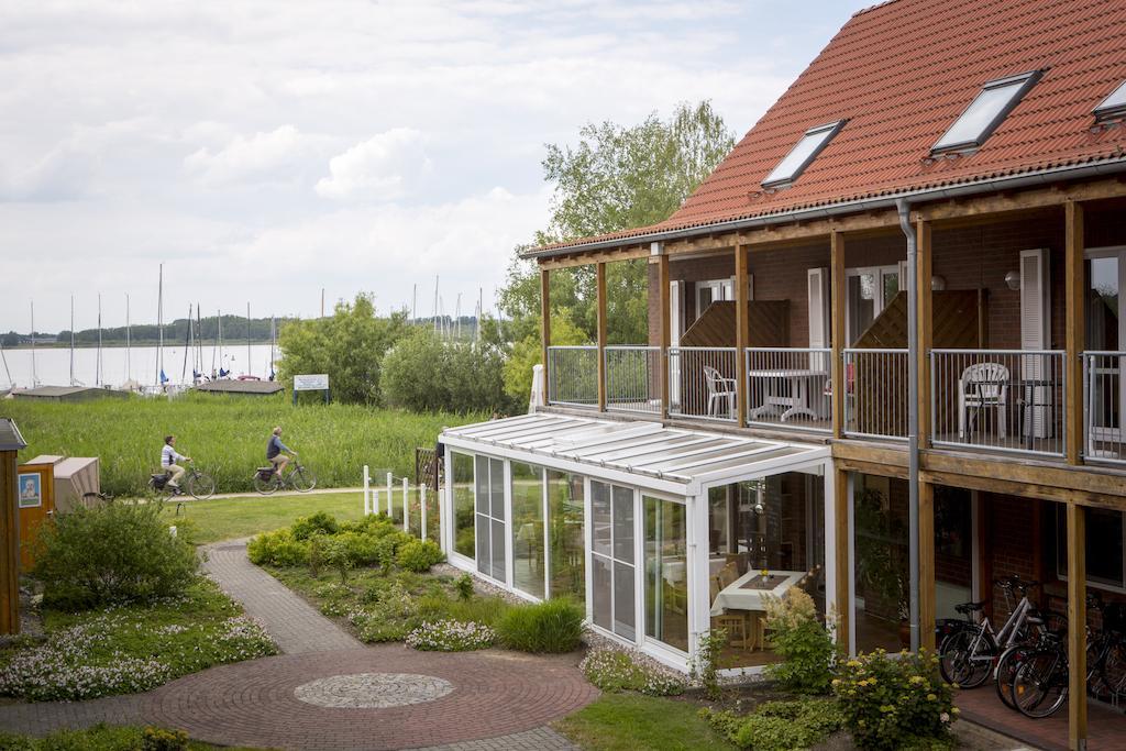 Ferienzentrum Yachthafen Рехлін Екстер'єр фото
